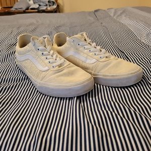 Vans Deluxe Comfort Lace Up Shoes